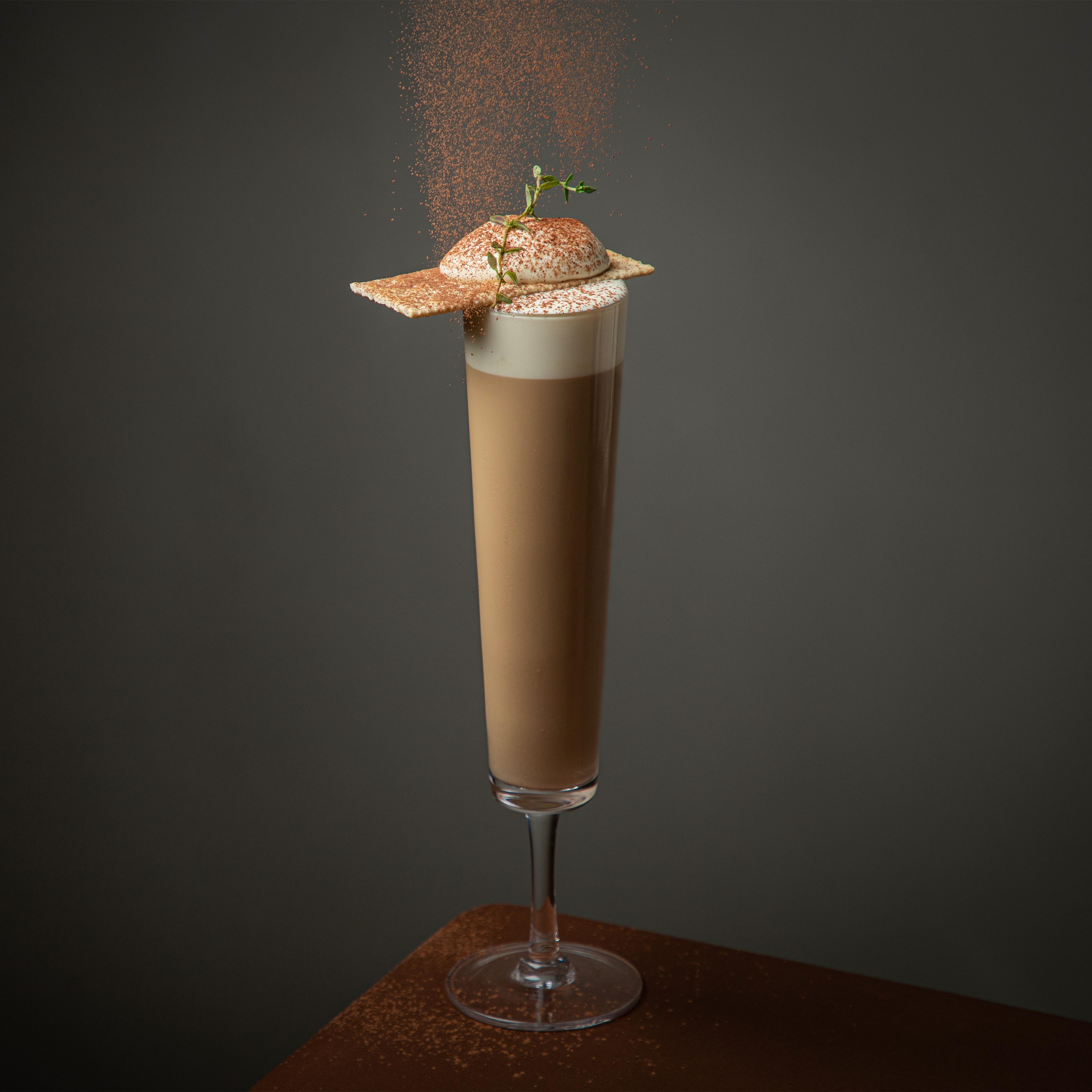 Creative Small Capacity Long Drink Cocktail Glass Cold Drink Glass Sparkling Glass Milkshake Glass Extra Long Juice Glass 1PCS
