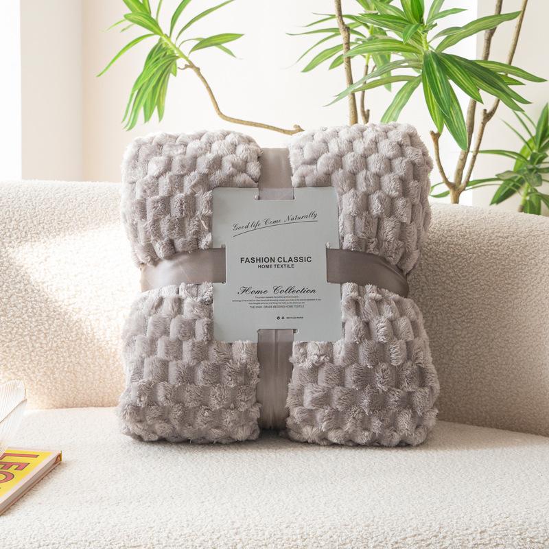 Golden Turtle Velvet Nap Blanket - Thick, Customizable & Multi-functional Coral Velvet Throw for Students