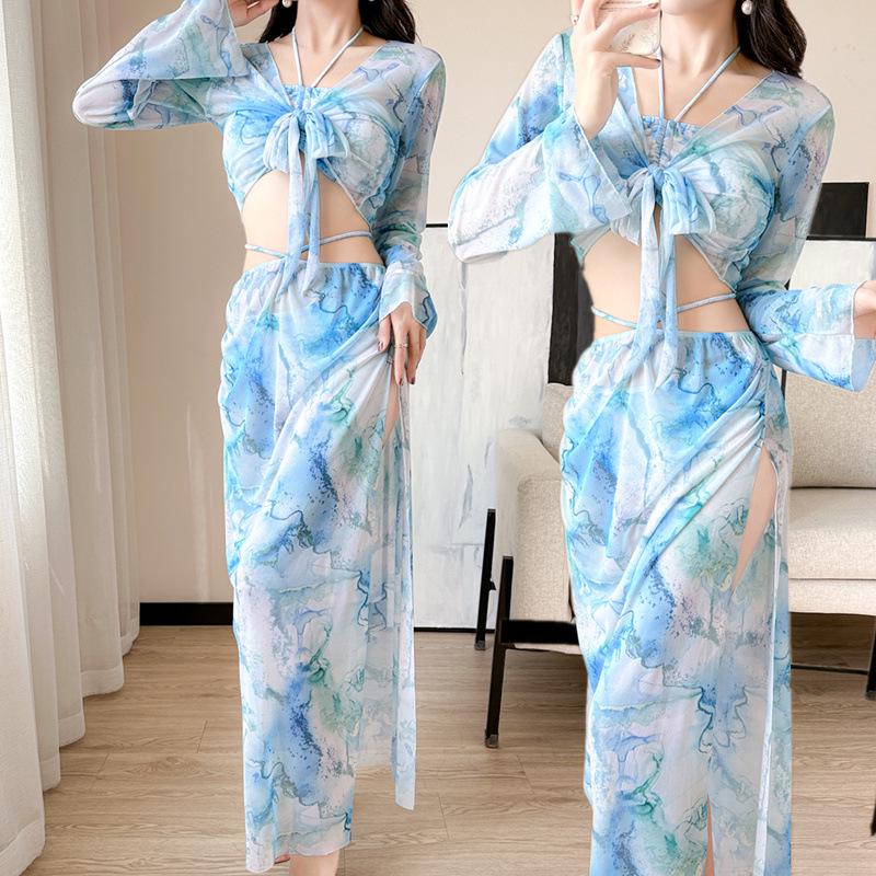 

Комплект бикини из четырех частей с длинными рукавами: Стройнящий, скрывающий живот, модный купальник для женщин. L (for 53-59 kg) светло-синий