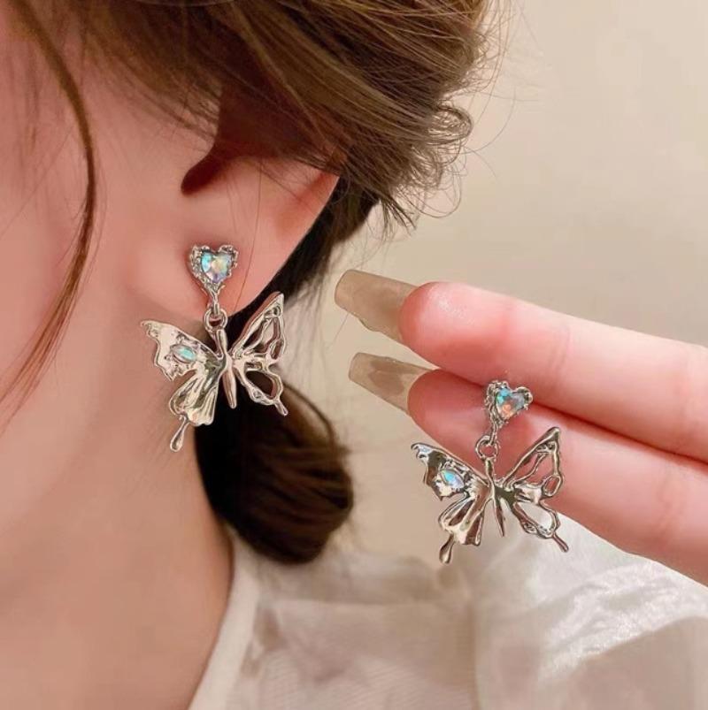 Kolczyki Super Immortal Dream Hollow Butterfly Nieregularne metalowe spersonalizowane kolczyki