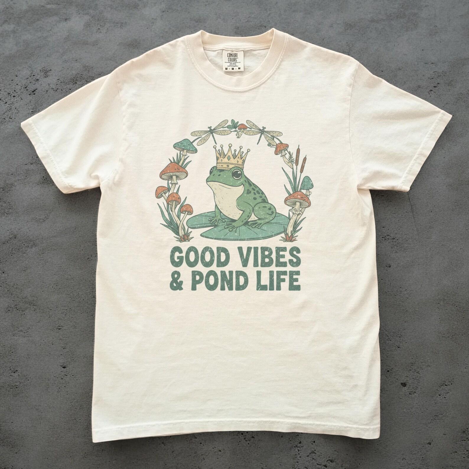 Good Vibes Pond Life Frog Shirt, Cottagecore Frog Tee, Unisex Comfort Colors, Frog Lover Gift, Whimsical Mushroom T shirt, Goblincore XL
