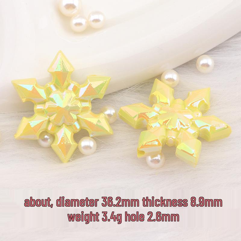 

Набор для бисероплетения «Снежинка» с однотонным покрытием под УФ-лаком: Подвеска для телефона своими руками и шарм для автомобиля из бусин