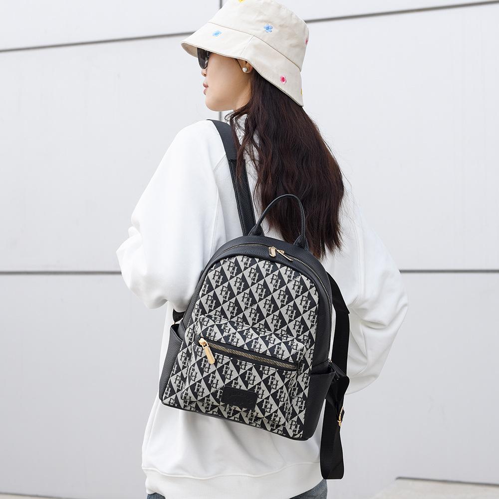 Schoolbag Backpack Women's 1011 New Fashion Large Capacity Versatile Travel Bag, Commuting Shopping Trend Premium Sense Backpack