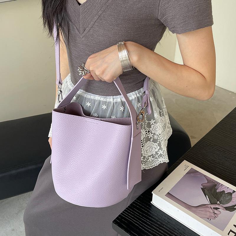 Genuine Leather Casual and Laid-back Style Cowhide Hand-held Bucket Bag Commuter Single-shoulder Crossbody Women's Bag