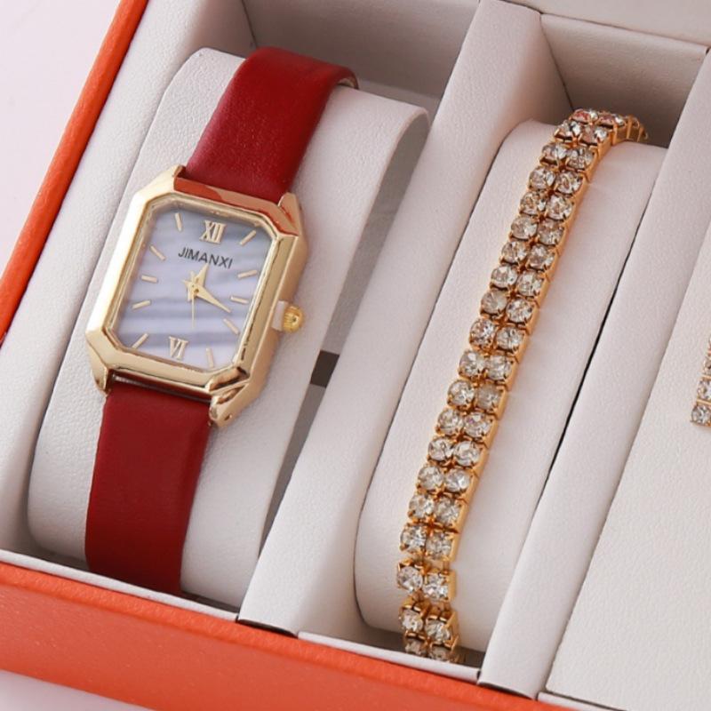 

Drainage Light Luxury Clover Watch Watch Emerald Five-Piece Quartz Watch bulk price