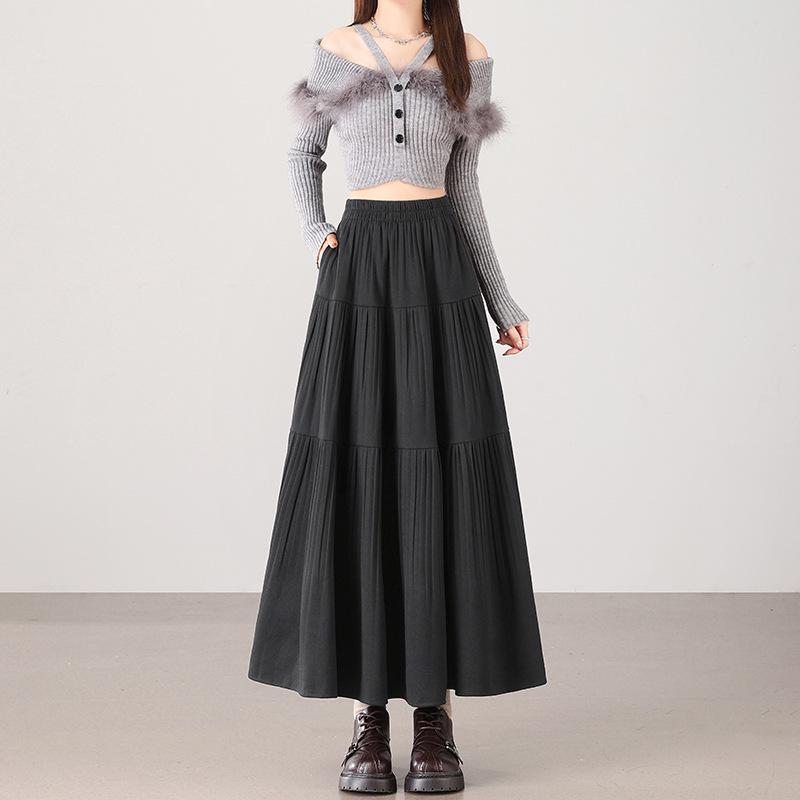 2025 Fall/Winter Layered Woolen Flare A-Line Skirt - Slimming, High-Waist, Long Design