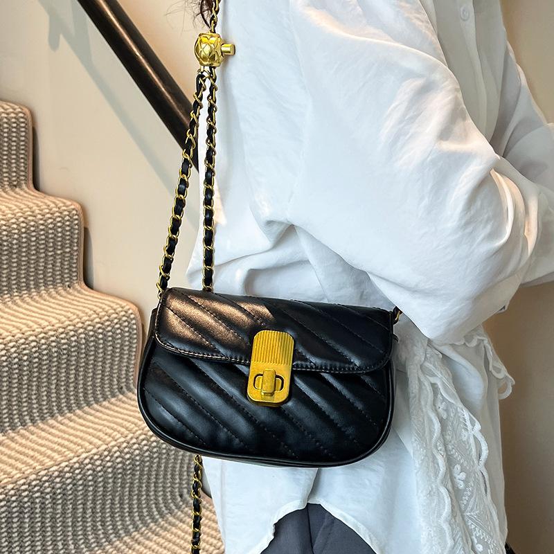 Popular Korean Version Trend Fashion Temperament Small Square Bag High Sense Commuting Versatile Light Luxury Chain Messenger Bag Women