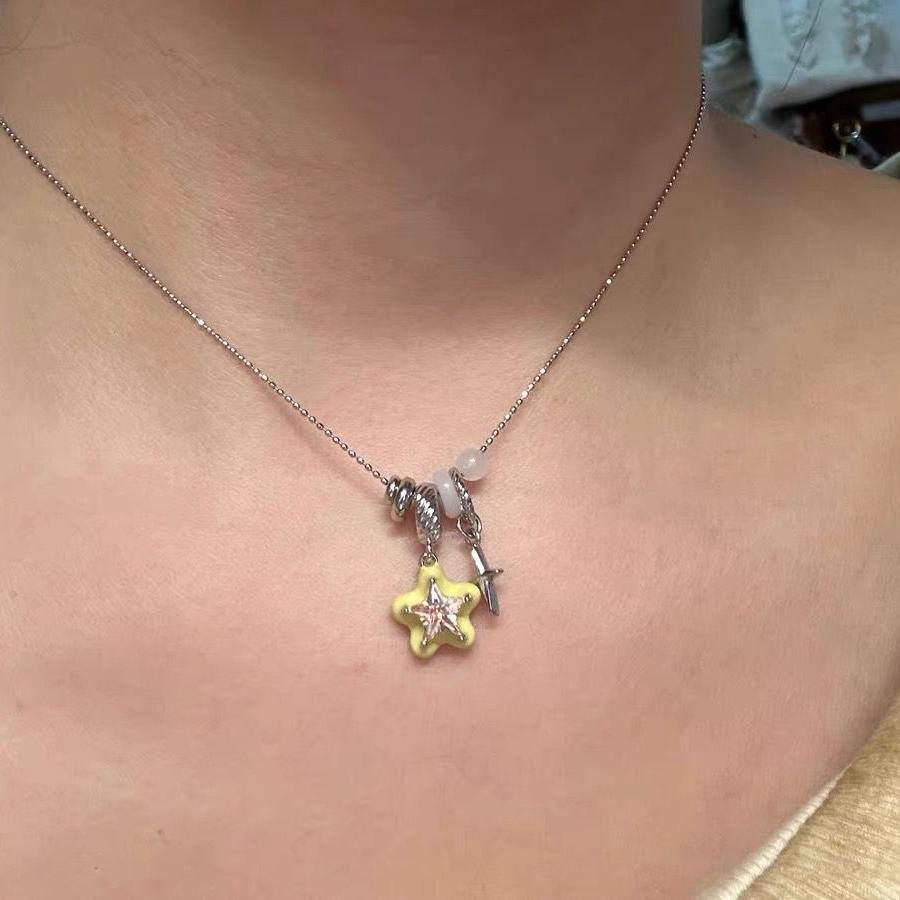 

Fashion Yellow Lucky Star Pendant Necklaces Ladies Girl Simple Zircon Cross Elegant Necklace for Women Aesthetic Jewelry