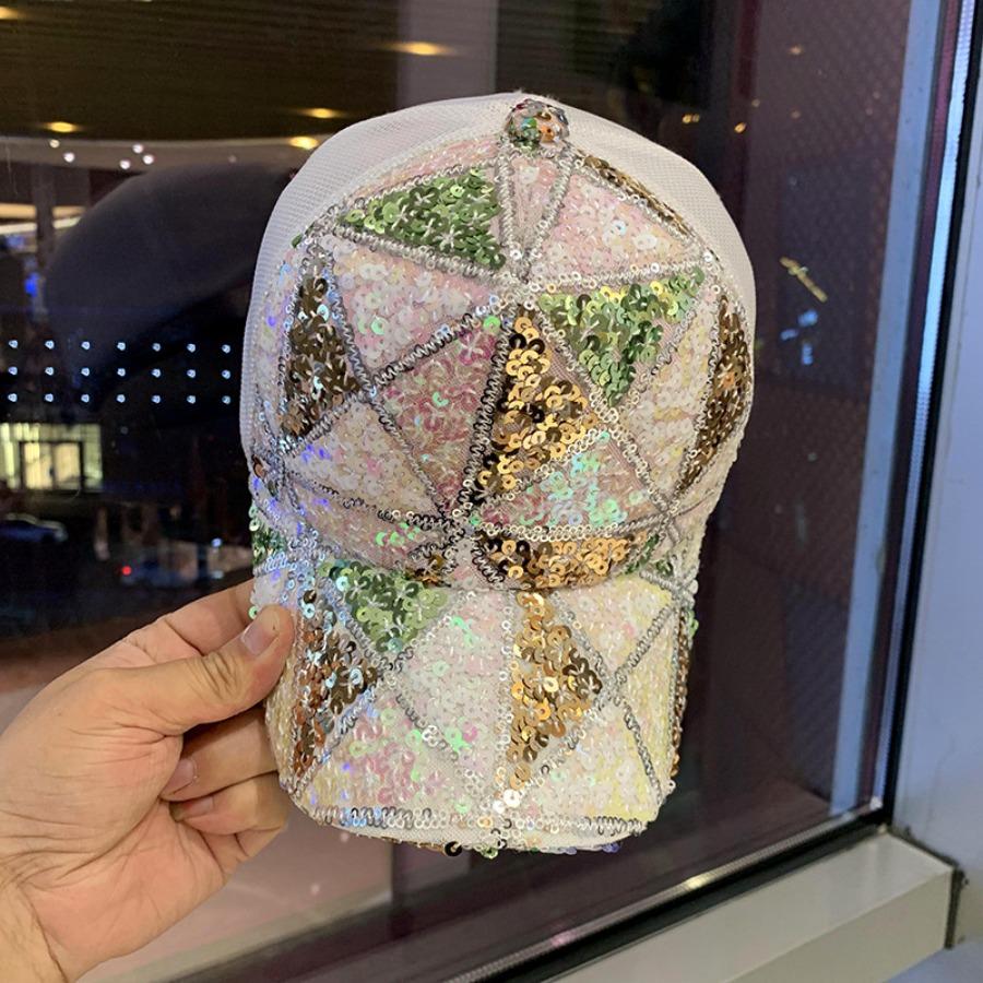 Summer mesh sequin hat - breathable, sun-proof, sun-shielding hat for outdoor activities. Fashionable and versatile Korean baseball cap with a brim.