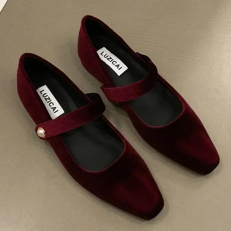 Single Shoe Women's 2025 Spring and Autumn New French Retro Suede Women's Shoes Fashionable, Luxurious, Gentle Single Shoe