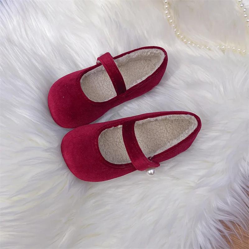 2024 Autumn/Winter Sweet Girls Soft Soled Foreign style Princess Shoes Vintage velvet little girls with velvet single shoes