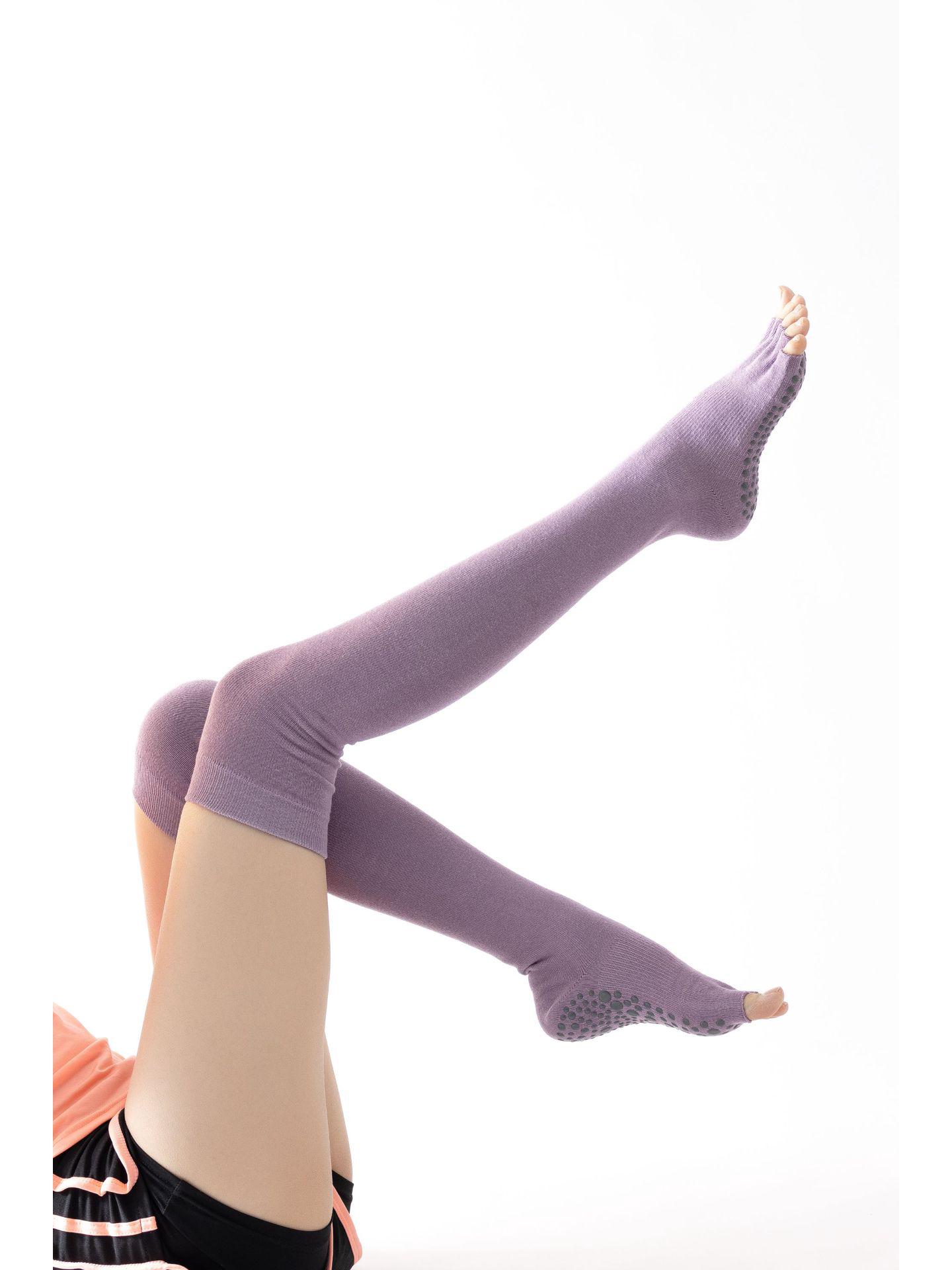 

Spot Women s Non-Slip Over-the-Knee Yoga and Dance Socks - Winter Warm Five-Toe Design One Size