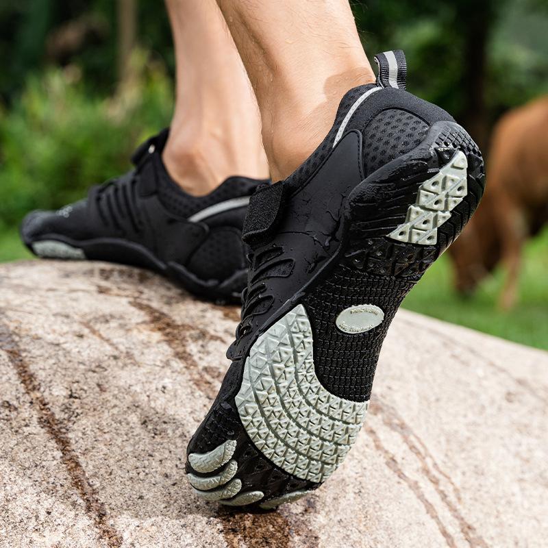 PLUS Export Schuhe mit breiter Zehenpartie Outdoor Sommer Fitness U-förmige Ferse Leichtgewichtige weiche Sohle Freizeit-Sportschuhe