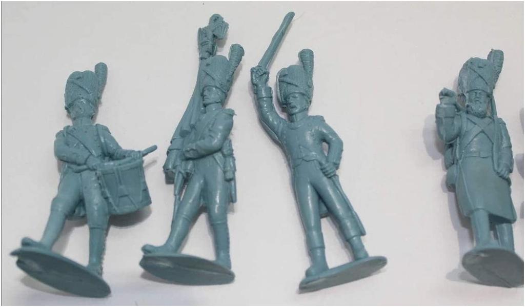 Mars Figures 1/32 Scale French Veteran Guards, 1805-1815, 8 Poses, 15 Figures, Plastic Model Kit, ORM32022