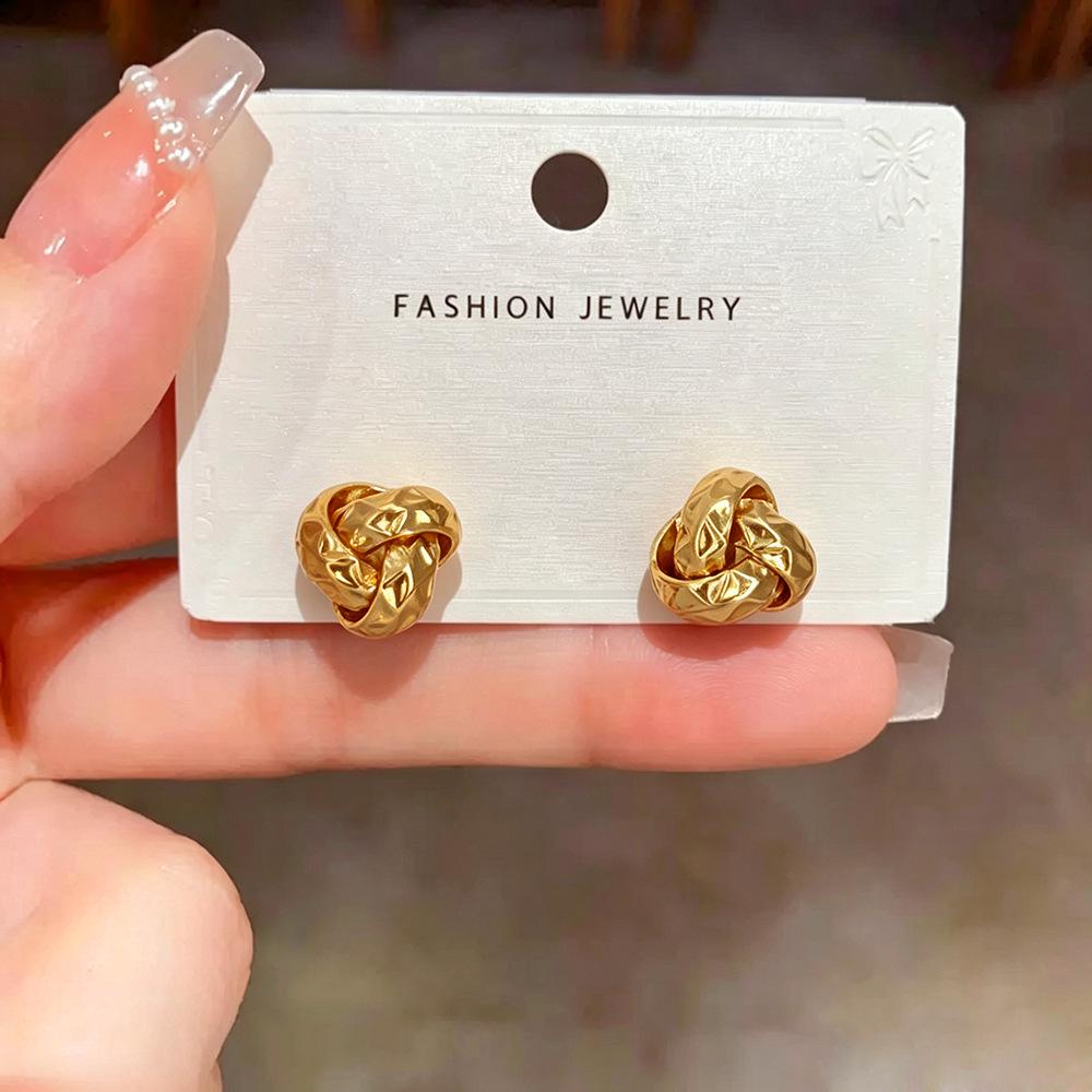 Chic Retro Irregular Geometric Stud Earrings for Women - Luxurious and Versatile High-End Design