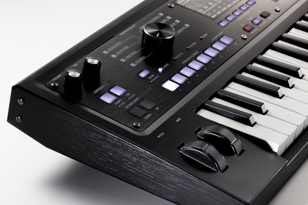 Sintetizator KORG microKORG 2 Clape Limitate Negru Metalizat MBK Color/Modelare Analogică/Vocoder/Compact/Afișaj Color/Funcționează cu Baterii/37 MK-2
