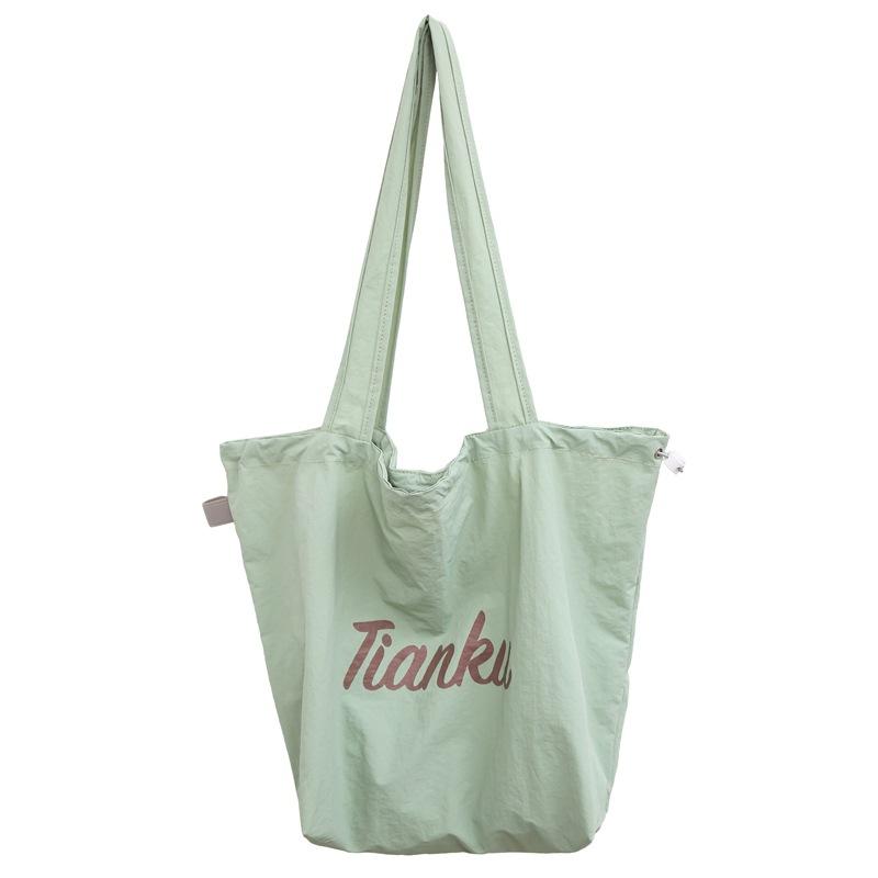 

New student leisure commuting large-capacity lightweight tote bag simple nylon cloth drawstring shoulder bag women зелений