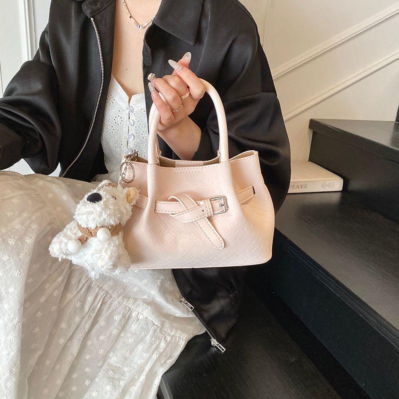 

Pink Super Popular Vegetable Basket Bucket Bags Women s Summer 2025 New Arrival Fancy Light Luxury Minority Satchel Messenger Bag Pink + pendant