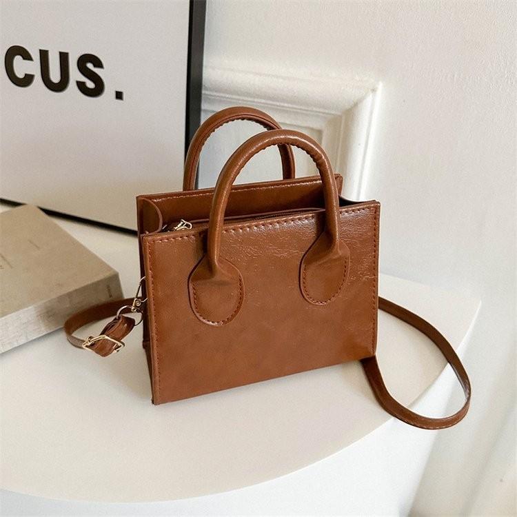 Chic Minimalist Small Handbag For Women Retro Style Soft Pu Casual Crossbody