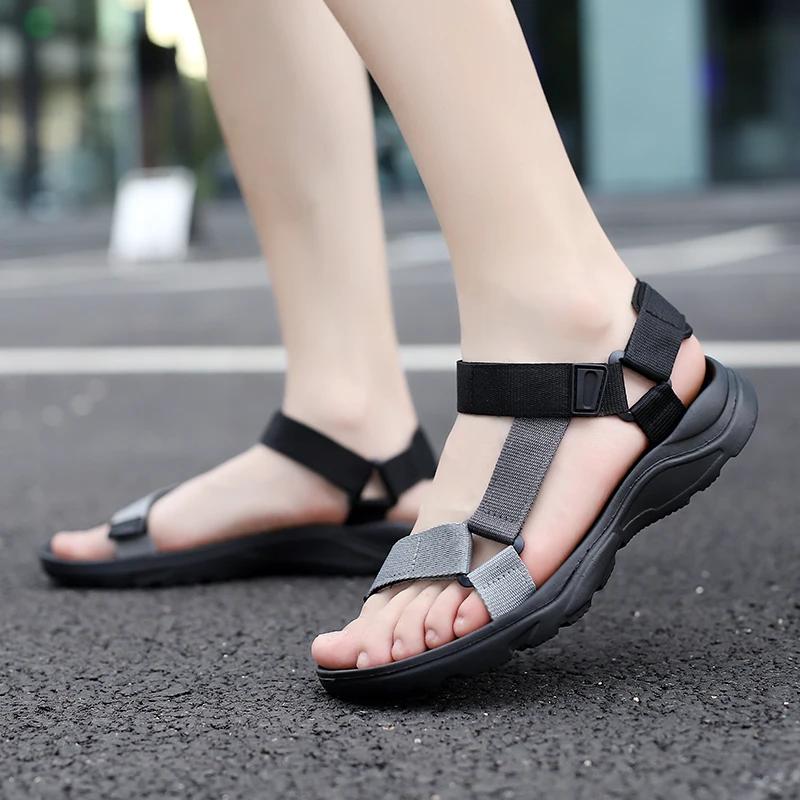 

Классические мужские сандалии, нескользящая пляжная обувь, летние тапочки, легкие кроссовки для отдыха на открытом воздухе, мужская ретро-удобная повседневная обувь 39-46# 46