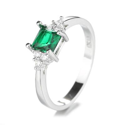 Emerald Zircon Ring: Elegant, Fade-Resistant, Light Luxury Design for Women