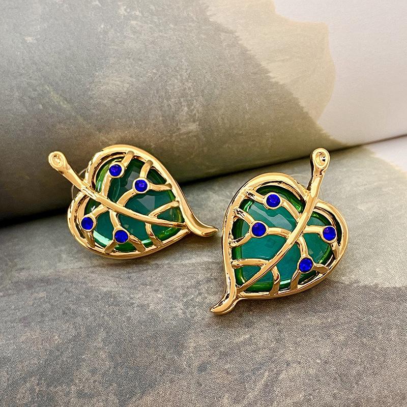 Classic Middle Women Girls Enamel Flower Earrings Ear Clip Vintage Elegant Lady High-end Party Banquet Accessories Jewelry