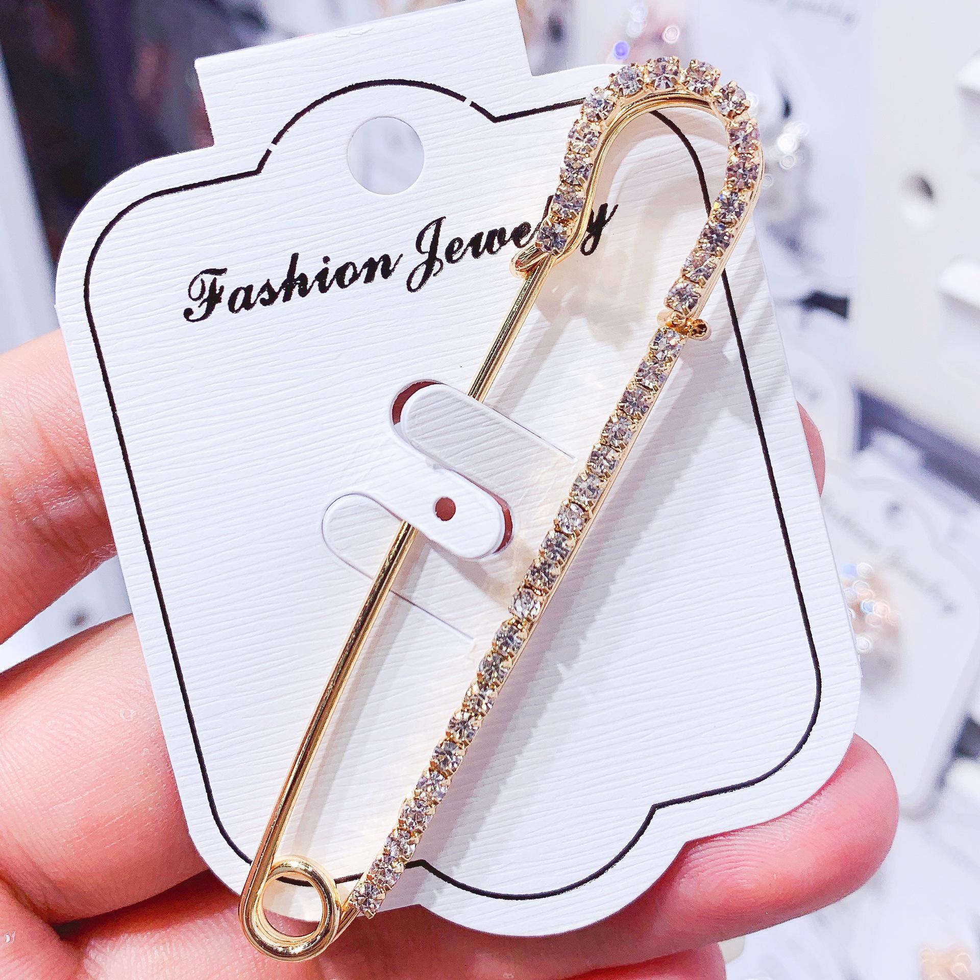 

Жіноча брошка-метелик зі стразами: Пряжка проти розстібання для кардиганів та аксесуарів для одягу