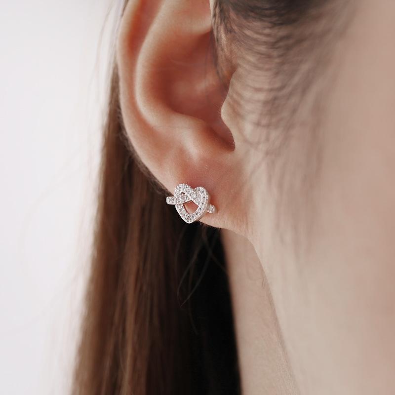 Ohrringe Koreanischer Stil Temperament Vielseitig Damen Geometrische Form Liebesohrringe Ohrringe Neuer Trend