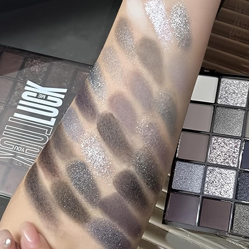 25-kleuren Zwart Matte & Shimmer Oogschaduw Palette Hooggepigmenteerd, Langhoudend, Waterdicht, Smoky & Glitterende Gothic Make-up voor Verleidelijke Ogen