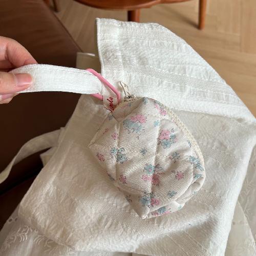Quilted Quilted Earphone Bag Cute Mini Toast Bag Card Bag Coin Purse Hanging Bag with Hook