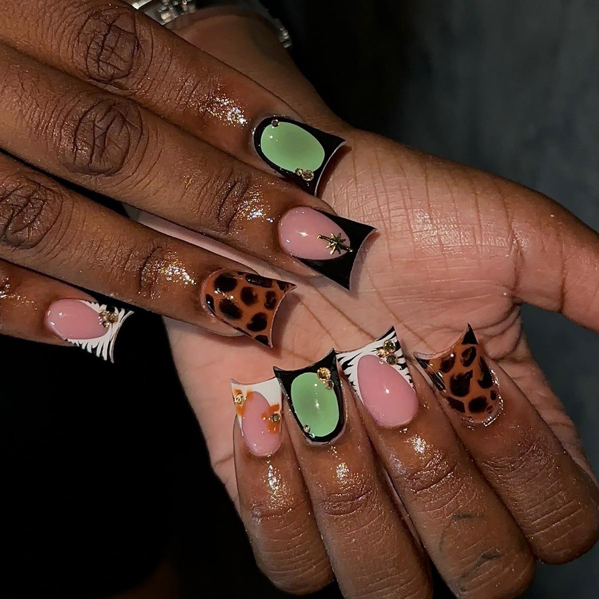 

24PCS Black French False Nails Green Ombre Leopard Print with White Stripes Diamonds Duckbill Fake Nails for Women Fashion Nails