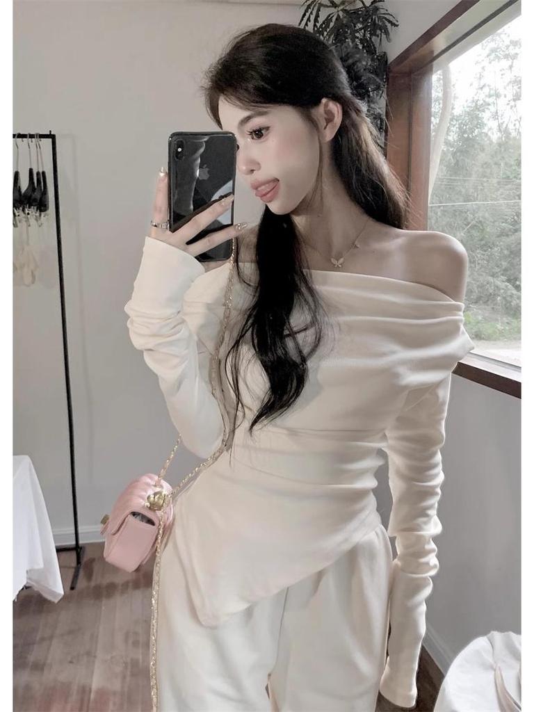Sleek Off-Shoulder Slim Fit Long-Sleeve T-Shirt for Women - Early Autumn Essential