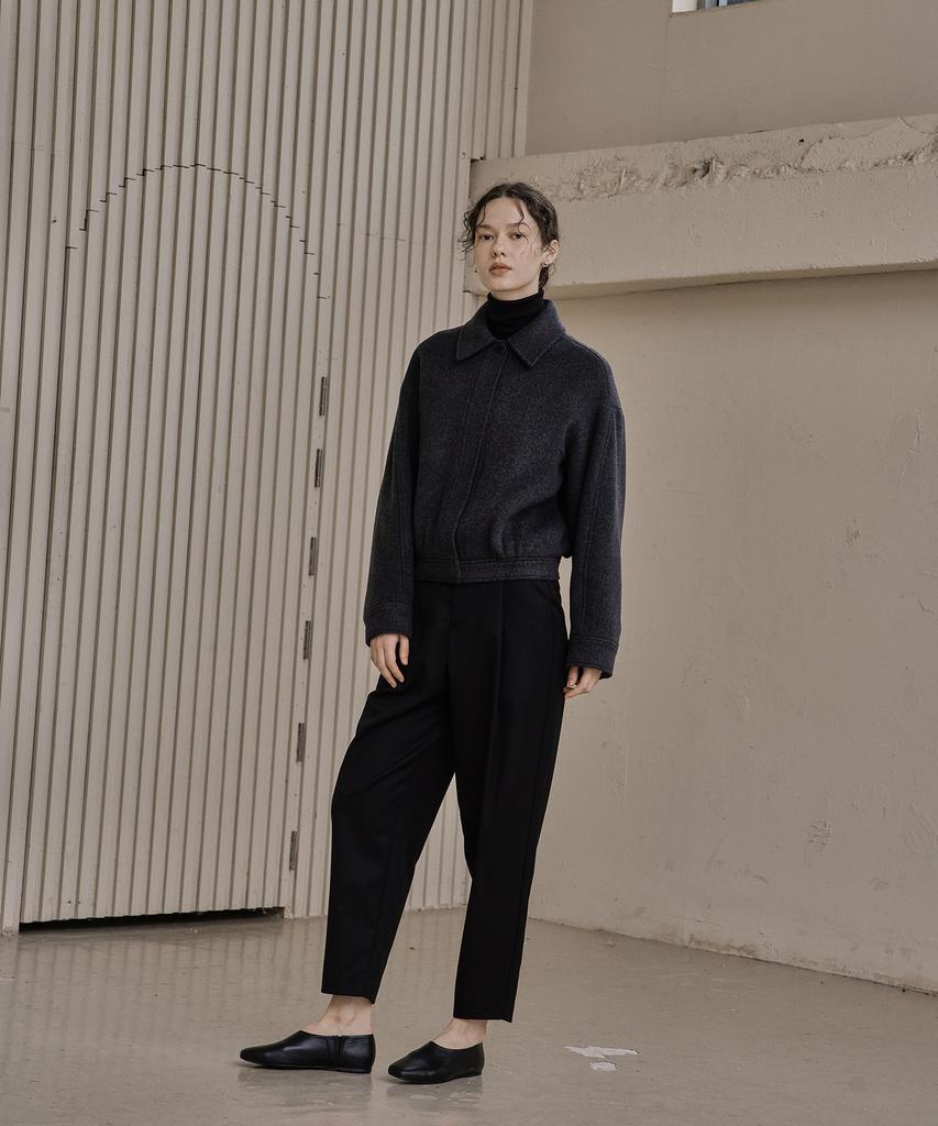 Kkeulle Tuck Twill Pants_Black