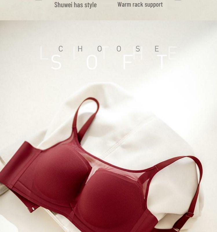 Rose Rendezvous: Red Seamless Push-Up Bra for Comfort and Enhancement