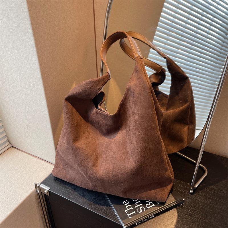 Retro soft-faced suede bread bag women's new summer large-capacity shoulder bag tote bag