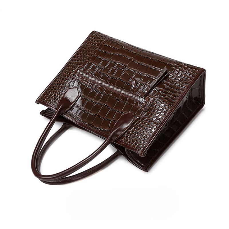 Tote Bag Crocodile Pattern Patent Leather Shiny Bread Bag High-end Fashion Commuter Bag Large Capacity Handbag for Women