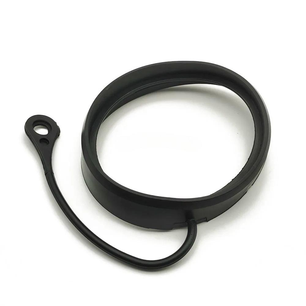 

Universal Fuel Tank Cap Lock Lanyard for Older Mercedes Models