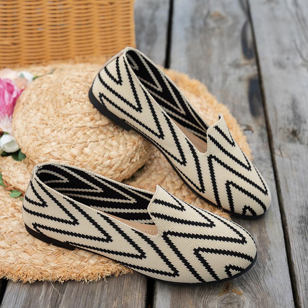 Fashion Women Flats Breathable Mesh Loafers Leopard 2025 Knitted Shoes Pointed Leopard Fashion Flying Woven Shoes Casual Shoes Women