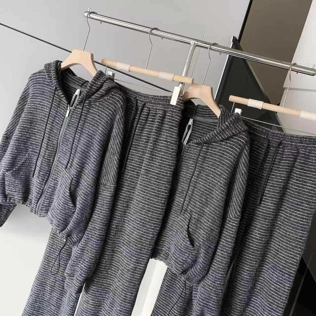 Women's Striped Hoodie & Wide-Leg Pants Slimming Sportswear Set