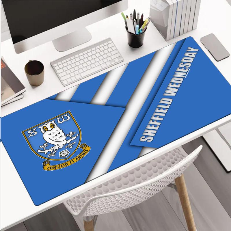 Sheffield Wednesday Crest mouse pad, rubber base, esports desk mat, mouse pad for gamers and office use, gaming desk , easy to clean mat
