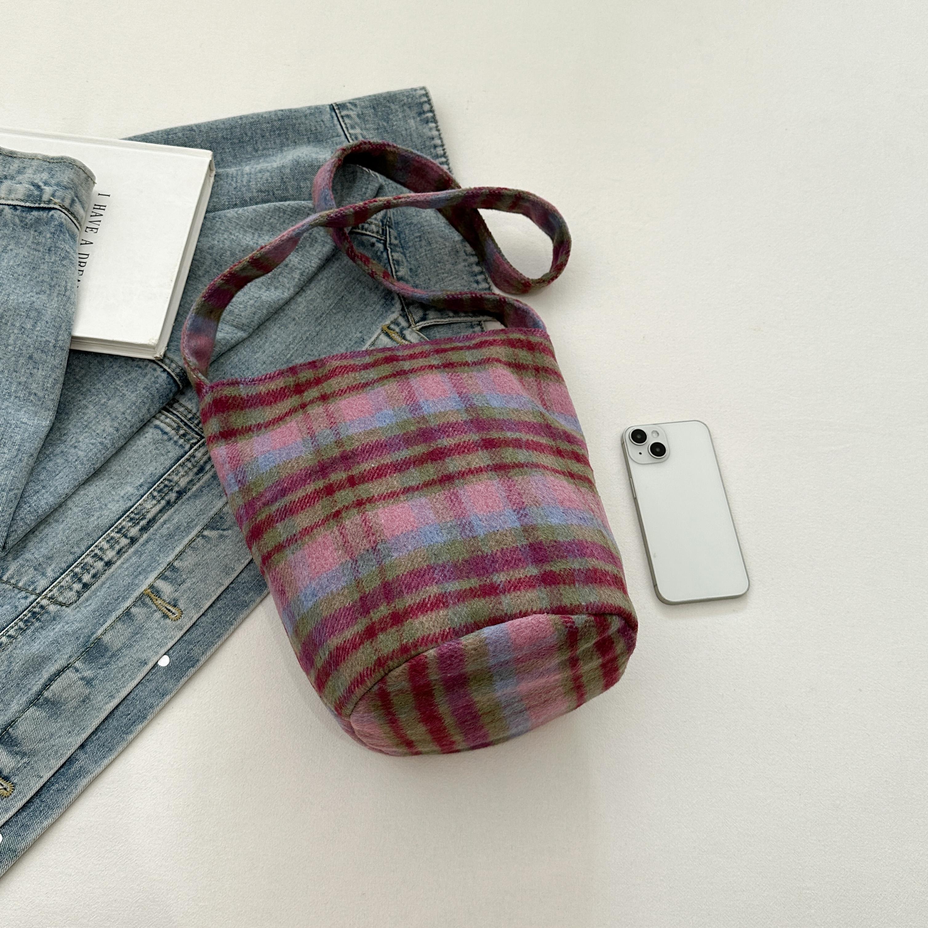 Модная сумка-ведро для женщин — фото 4