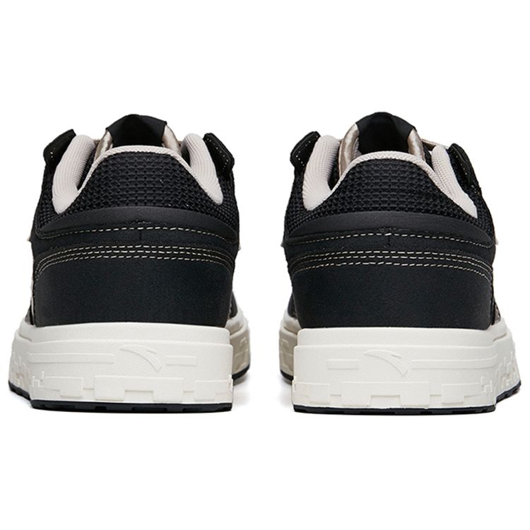 Anta Street Fun Stone Slip Resistant Durable Lightweight Low Top Skate Shoes Women Skate Shoes Black Gray 122228050S-1