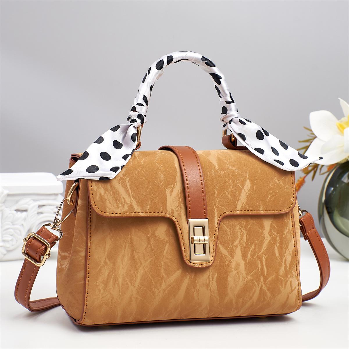 Вместительная легкая роскошная высококачественная мягкая прочная модная изысканная легкая сумка-кроссбоди на плечо для通勤 и активного отдыха хаки