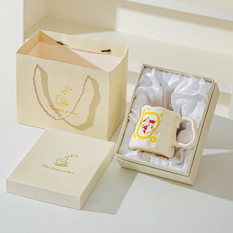 Cupa Ceramică Pisică Norocoasă Desen Animat Cupă Iregulară cu Aspect Înalt Cupă Creativă pentru Lapte/Mic Dejun Suvenir de Deschidere