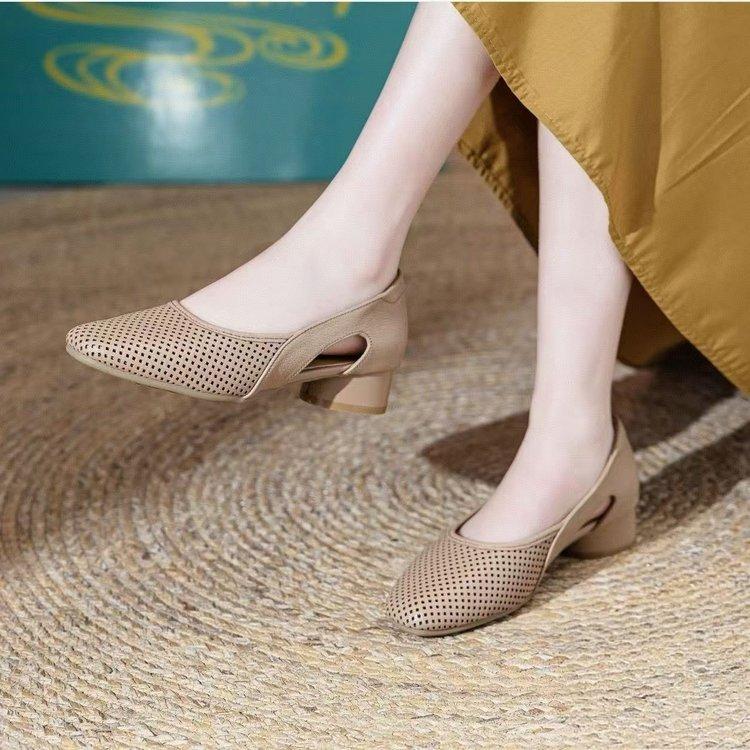 Summer New Soft Leather Pointed Hollow Women's Fashion Soft-soled Sandals Breathable Thick Heel Low Heel Single Shoes Women