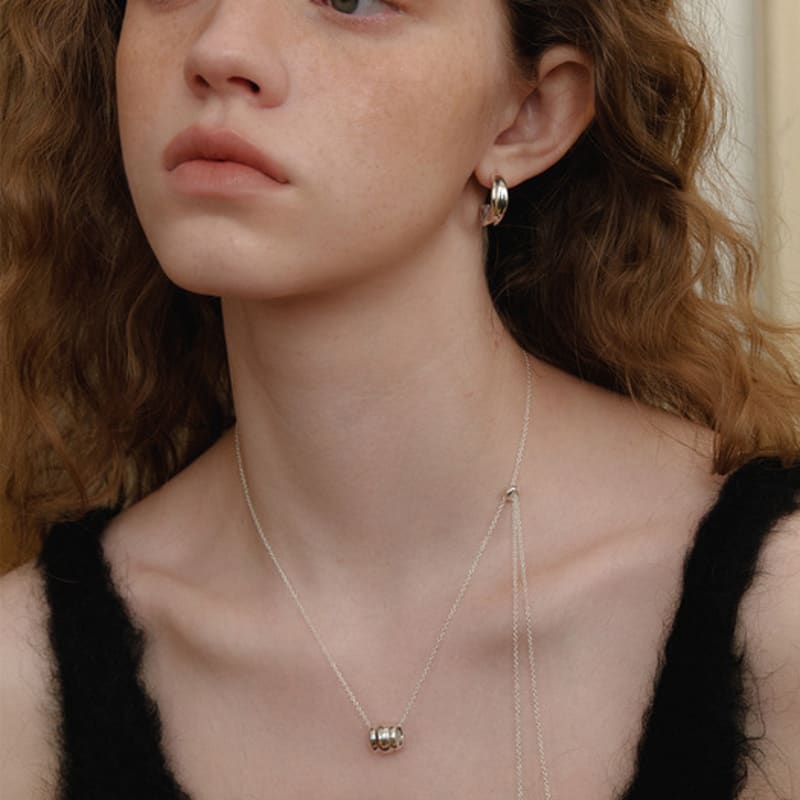 

leeENoir Round Hoop Necklace (2color) SILVER