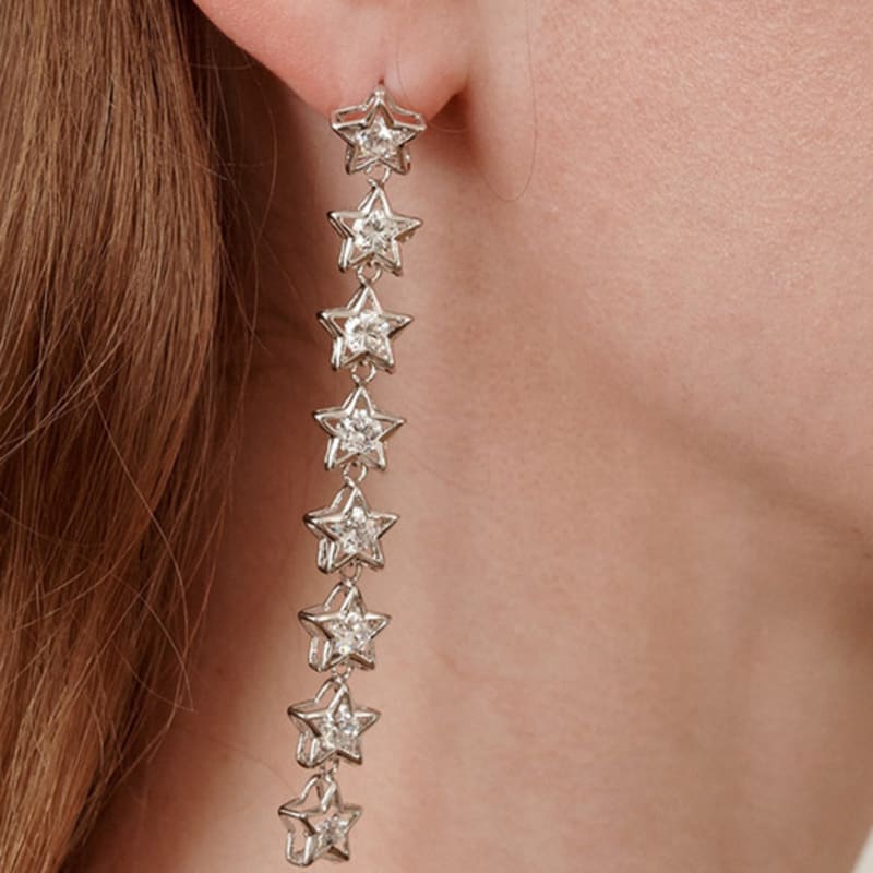 FINDELISE Star Drop Earrings