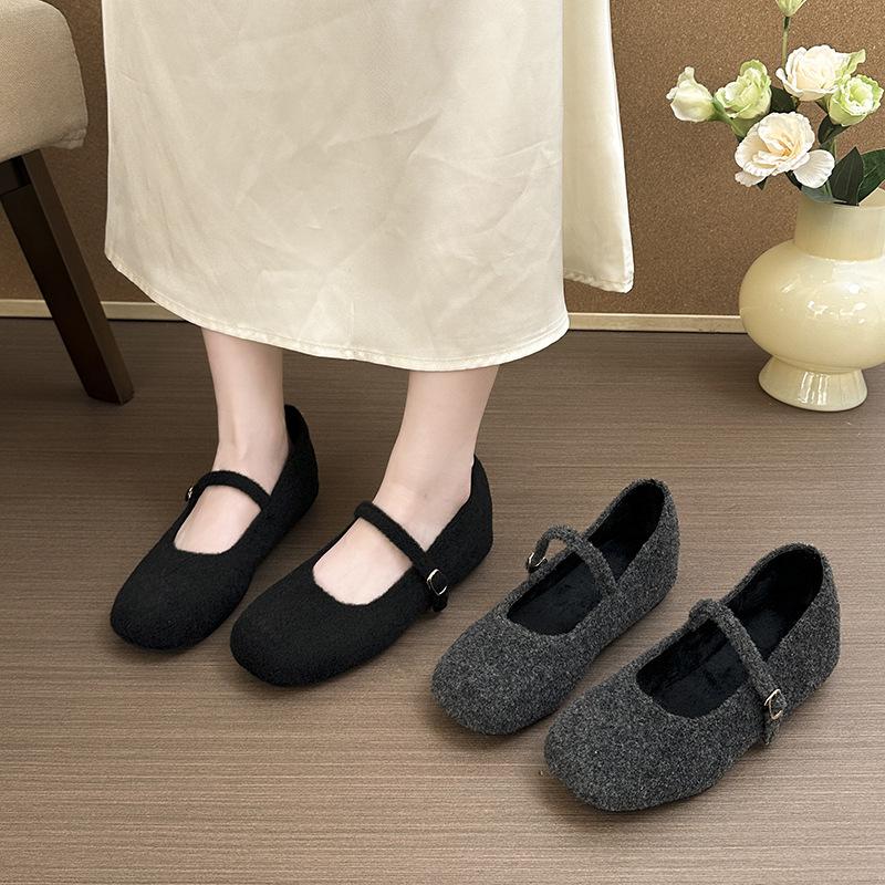 Retro Flat-bottomed Woolen Round Head One-word Buckle Single Shoes for Women's 2025 Autumn and Winter New Plush Flat-bottomed Mary Jane Mao Shoes