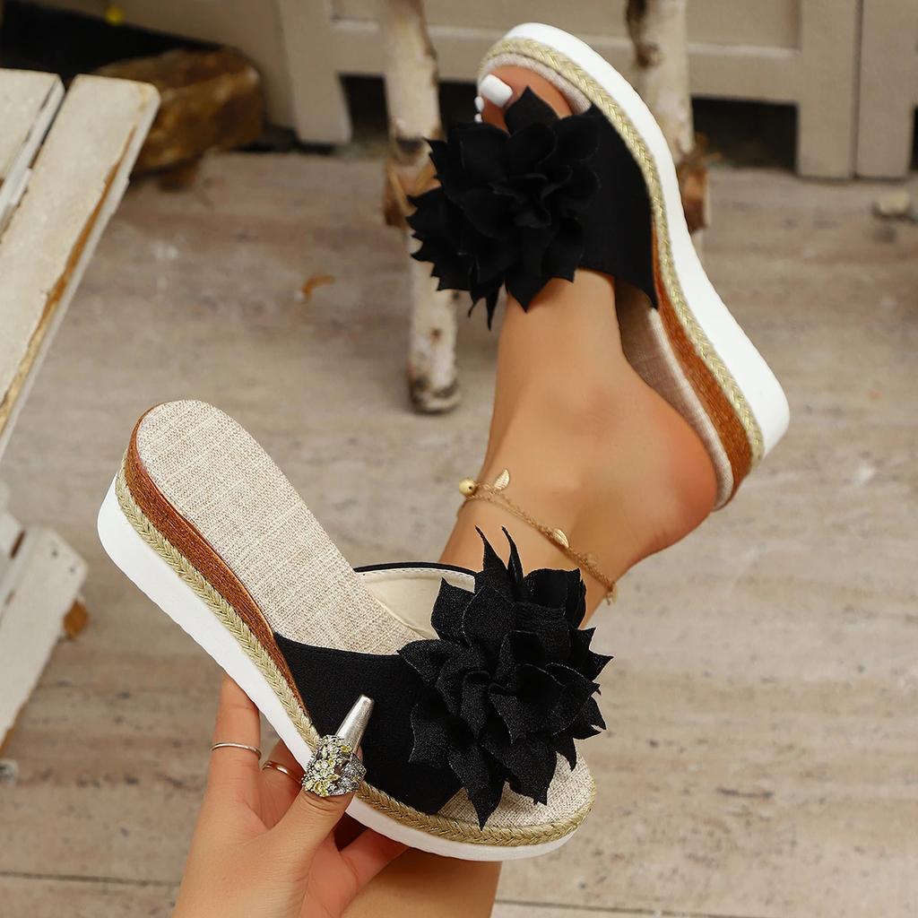 Módní Luxusní Dámské Pantofle Designéři Klínkové Sandály 2025 Nové Plážové Platformové Boty Květinové Vysoké Podpatky Pantofle Módní Nazouváky Dámské