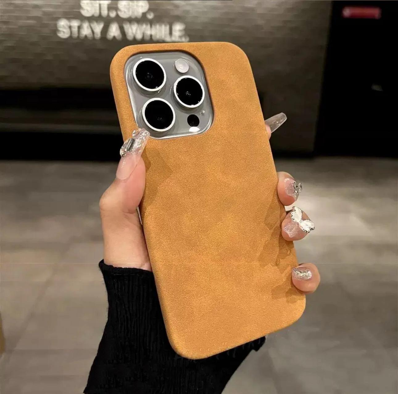 

The new high-end solid color flip fur is suitable for Apple 16promax mobile phone case and iPhone14 large hole frame. iPhone 7 / 8